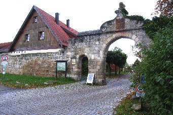 zugang ulrichskapelle adelberg