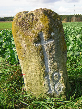 kreuzstein azendorf