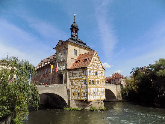 altes rathaus mit rottmeisterhaus