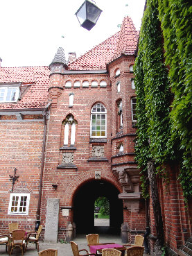 standort innenhof schloss bergedorf