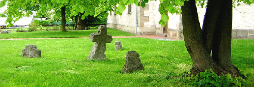 standort kirchhof hallendorf