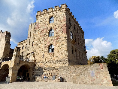 standort stuetzmauer oberer schlosshof