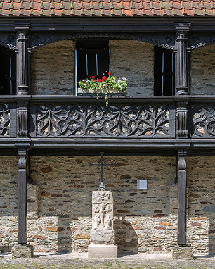 autor norud standort burg-innenhof 