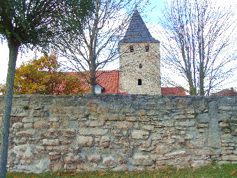 standort kirchhofmauer obergebra