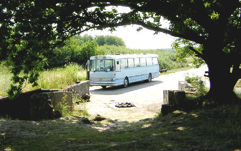 abschussrampe v1 u. rundfahrtbus