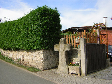 standort links grundstuckseinfahrt